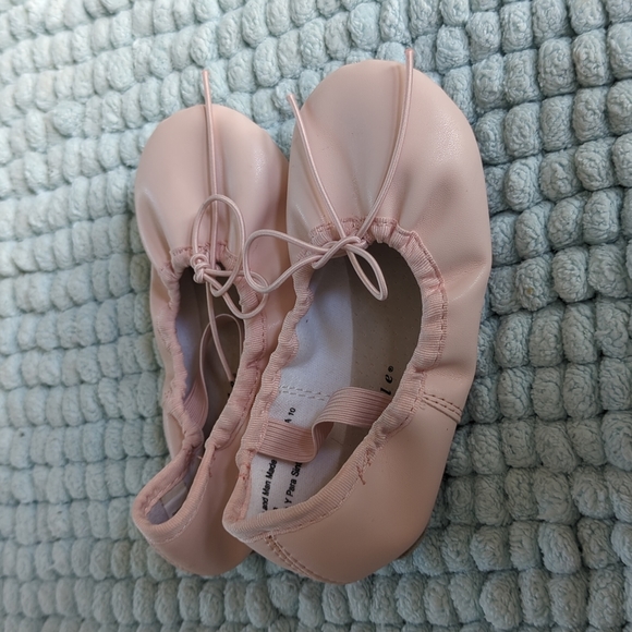 Freestyle Danskin Pink Ballet Shoes - Picture 4 of 5